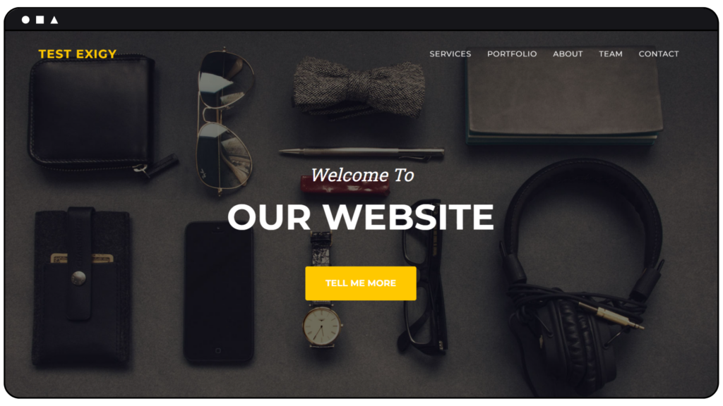La homepage del sito web mostra un layout piatto di accessori moderni, con un pulsante "Dimmi di più" e un menu di navigazione.